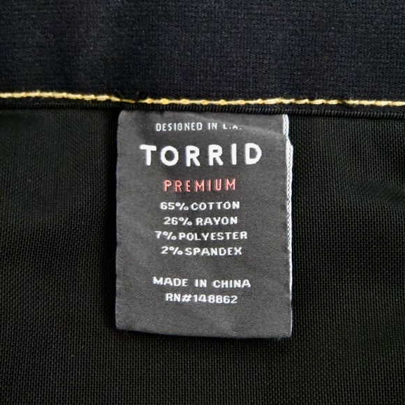 NEW! Torrid Bombshell Skinny Premium Stretch High Rise Distressed Jeans SZ 18 - Picture 11 of 12